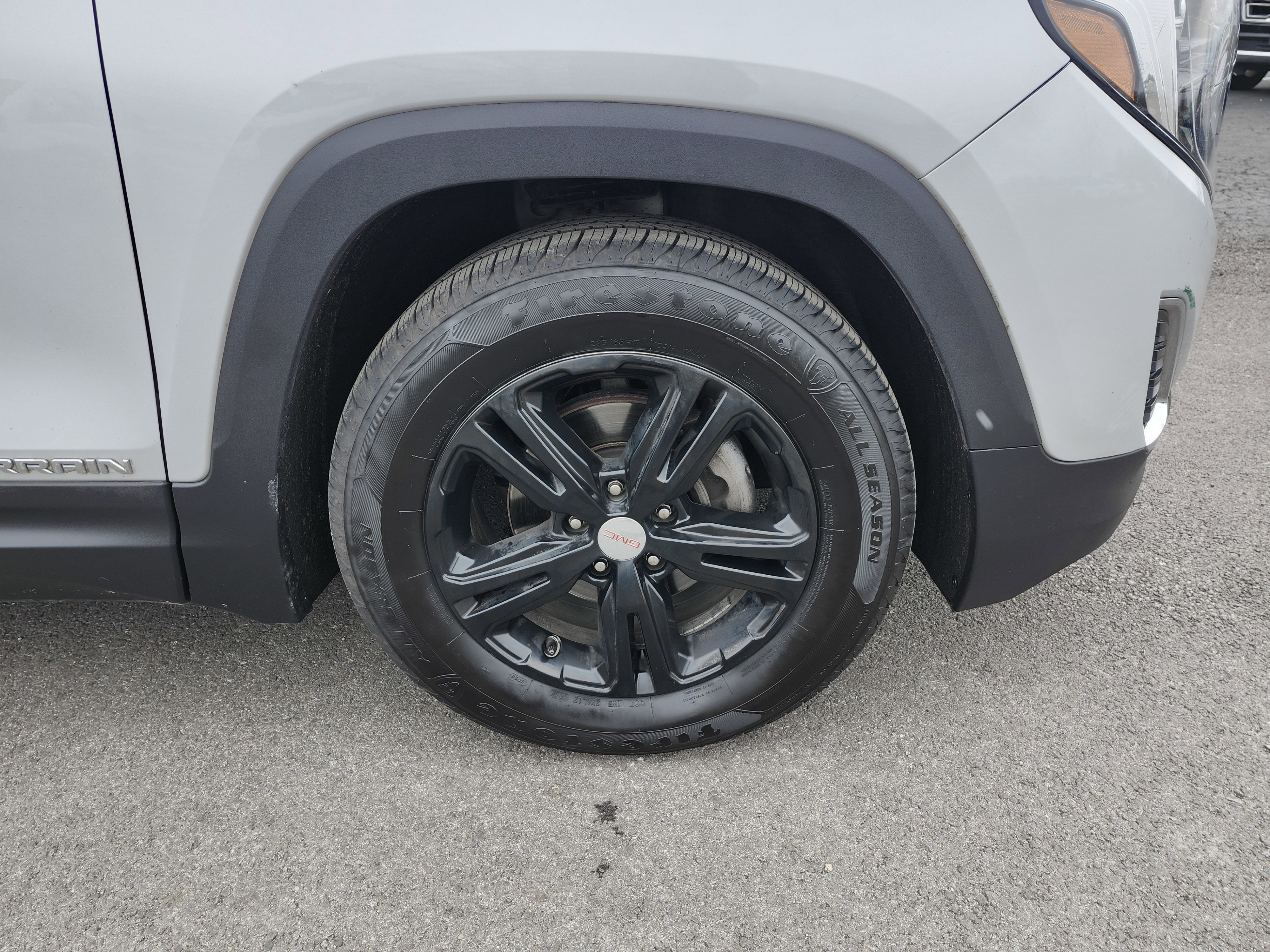 Used 2019 GMC Terrain SLE image 10