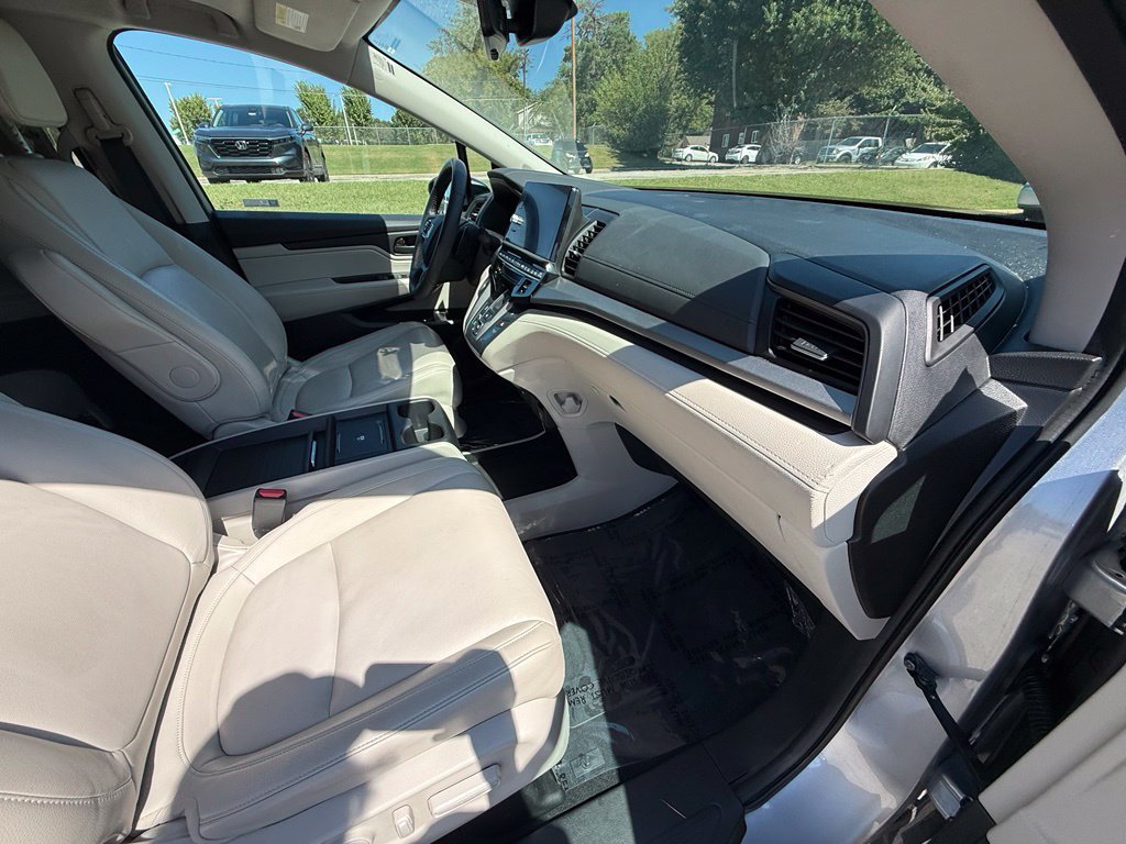 Used 2025 Honda Odyssey EX-L image 41