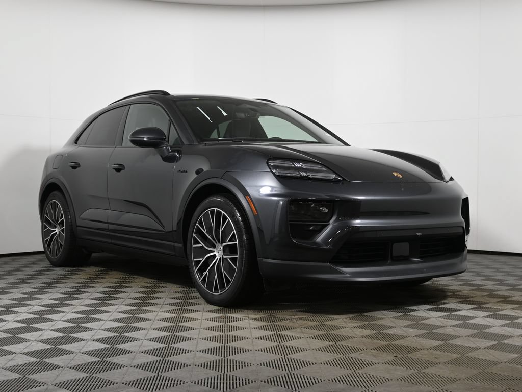 Used 2026 Porsche Macan 4 Electric AWD/4WD image 9