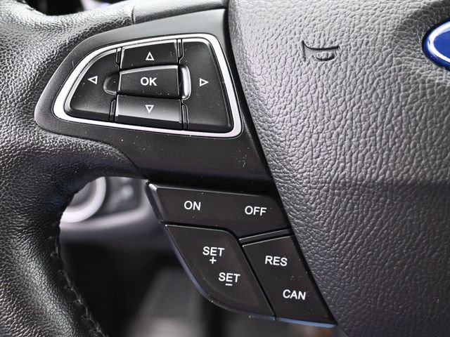 Used 2019 Ford Escape Titanium FWD image 16