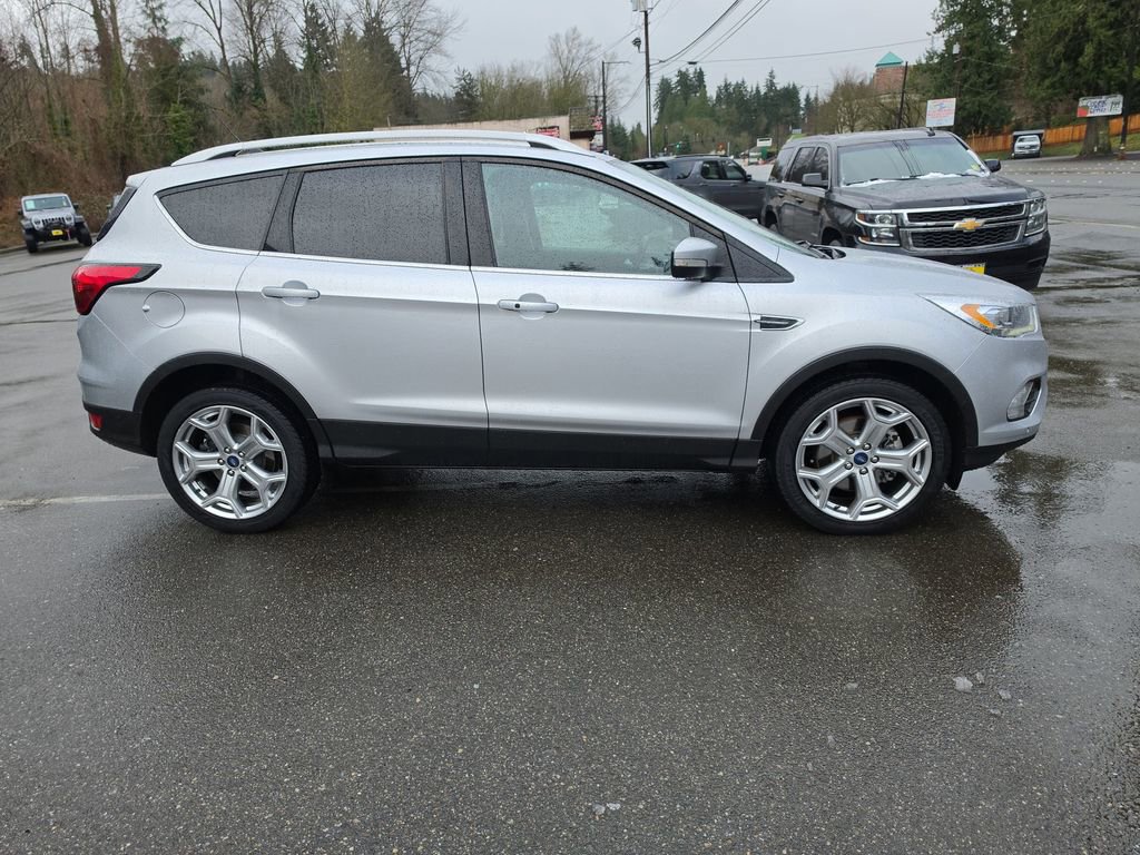 Used 2019 Ford Escape Titanium image 7