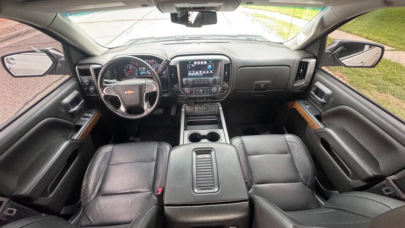 Used 2018 Chevrolet Silverado 1500 LTZ AWD/4WD image 13