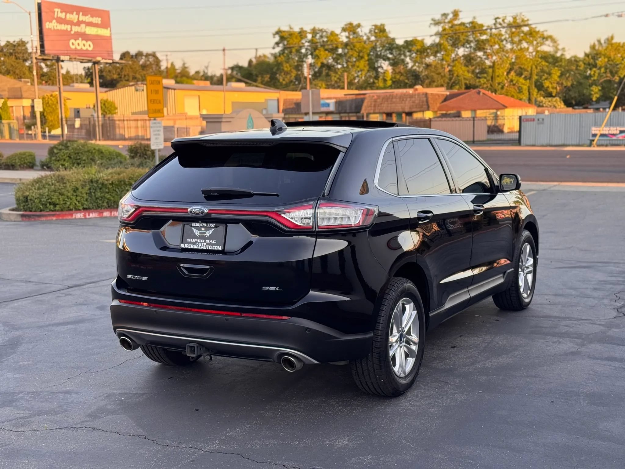 Used 2016 Ford Edge SEL w/ Equipment Group 201A FWD image 6