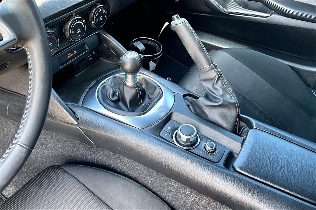 Used 2022 MAZDA MX-5 Miata Sport image 13