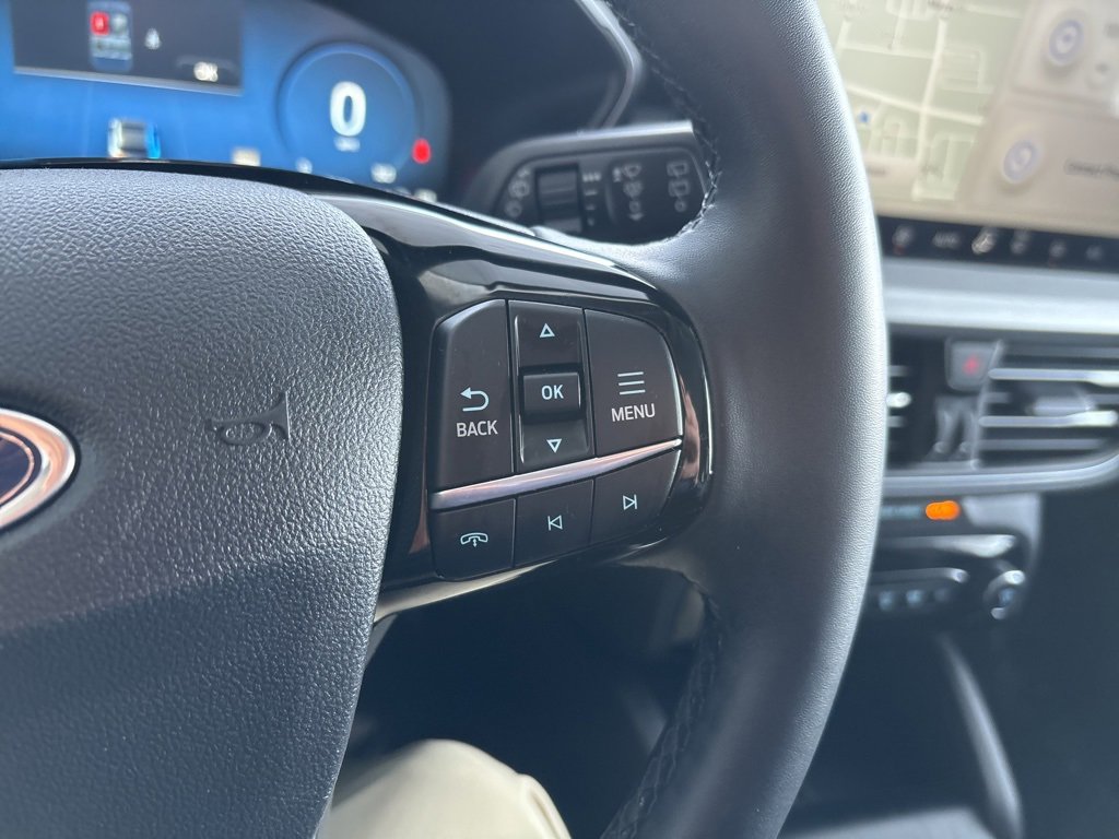 Used 2024 Ford Escape Platinum image 14