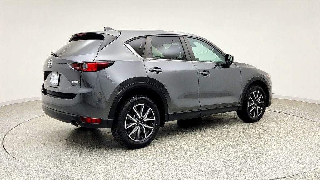 Used 2018 MAZDA CX-5 Touring FWD image 5