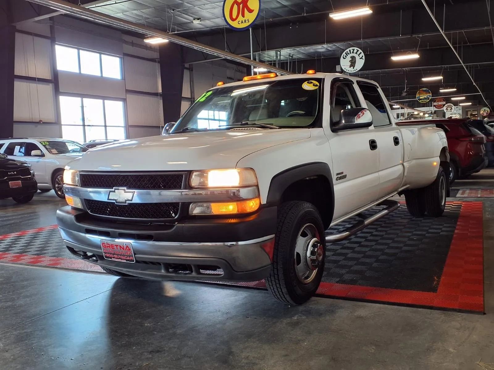 Used 2002 Chevrolet Silverado 3500 LT w/ Off-Road Skid Plate Pkg AWD/4WD image 3