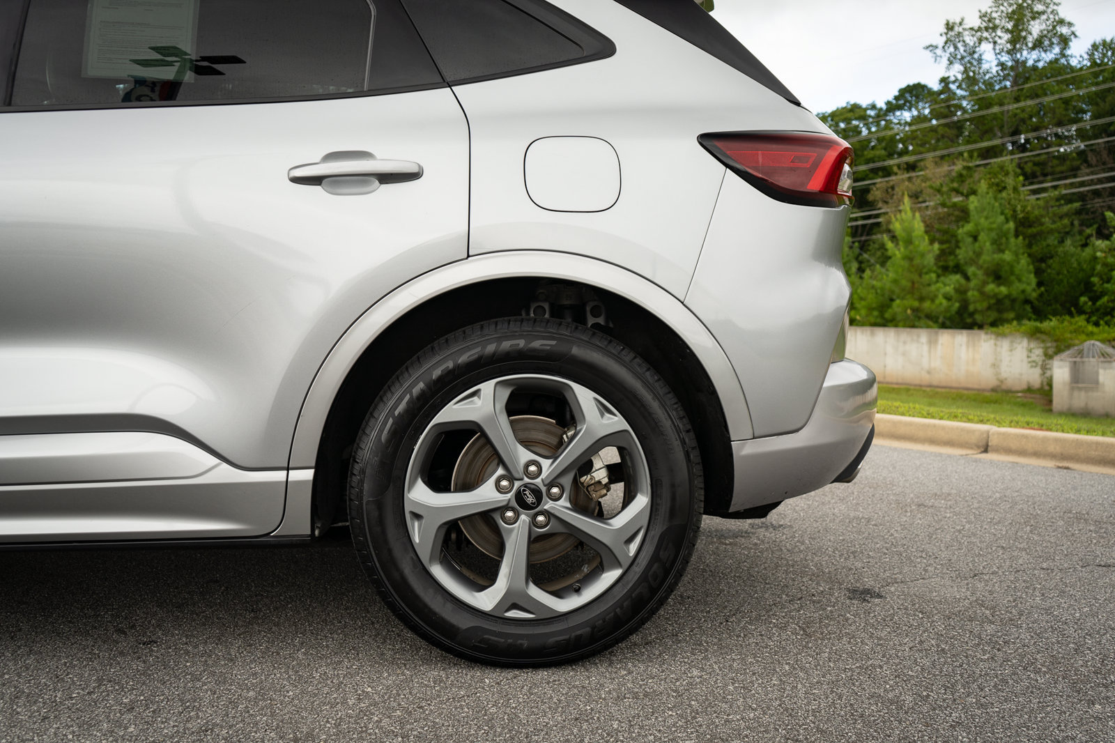 Used 2024 Ford Escape ST-Line w/ Cold Weather Package FWD image 6