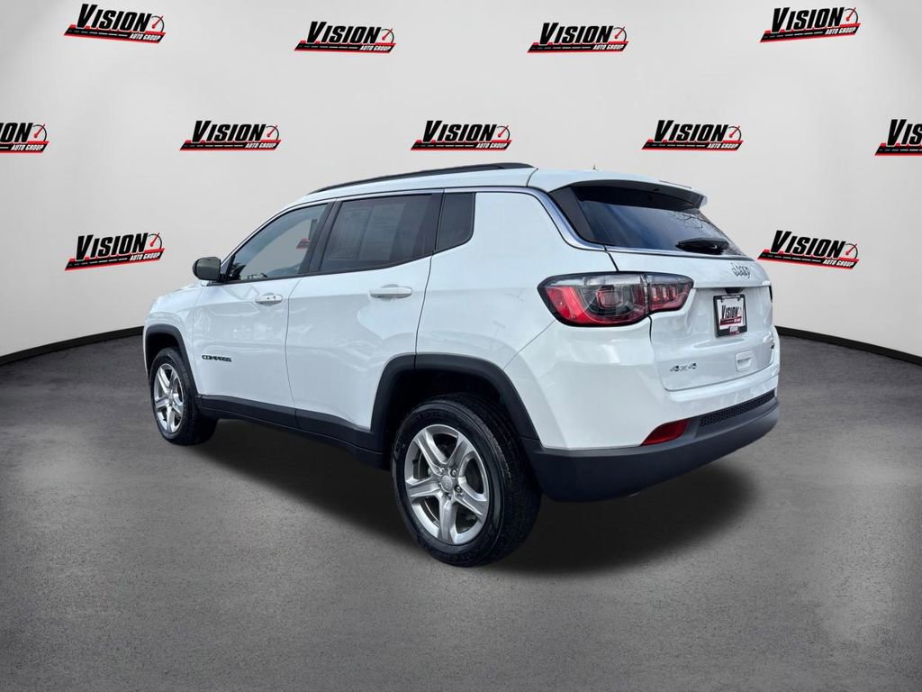 Used 2023 Jeep Compass Latitude image 7