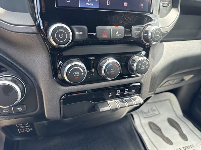 New 2026 RAM 1500 Warlock AWD/4WD image 19