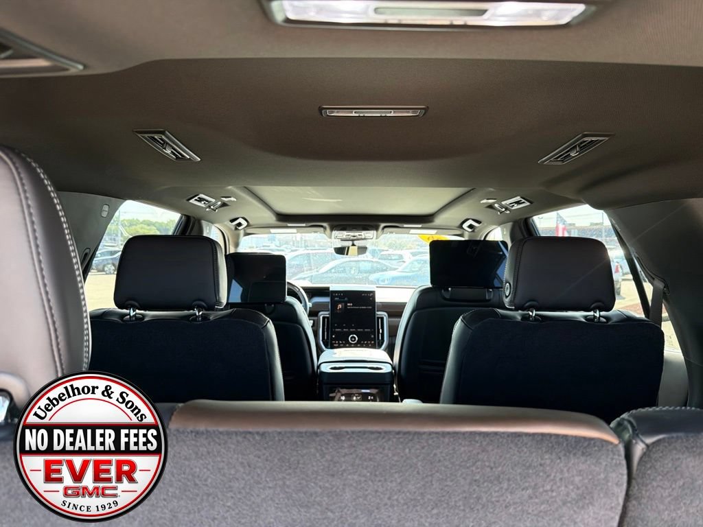 New 2026 GMC Yukon Denali Ultimate AWD/4WD image 15