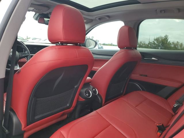 Used 2021 Alfa Romeo Stelvio Sprint w/ Nero Edizione RWD image 25