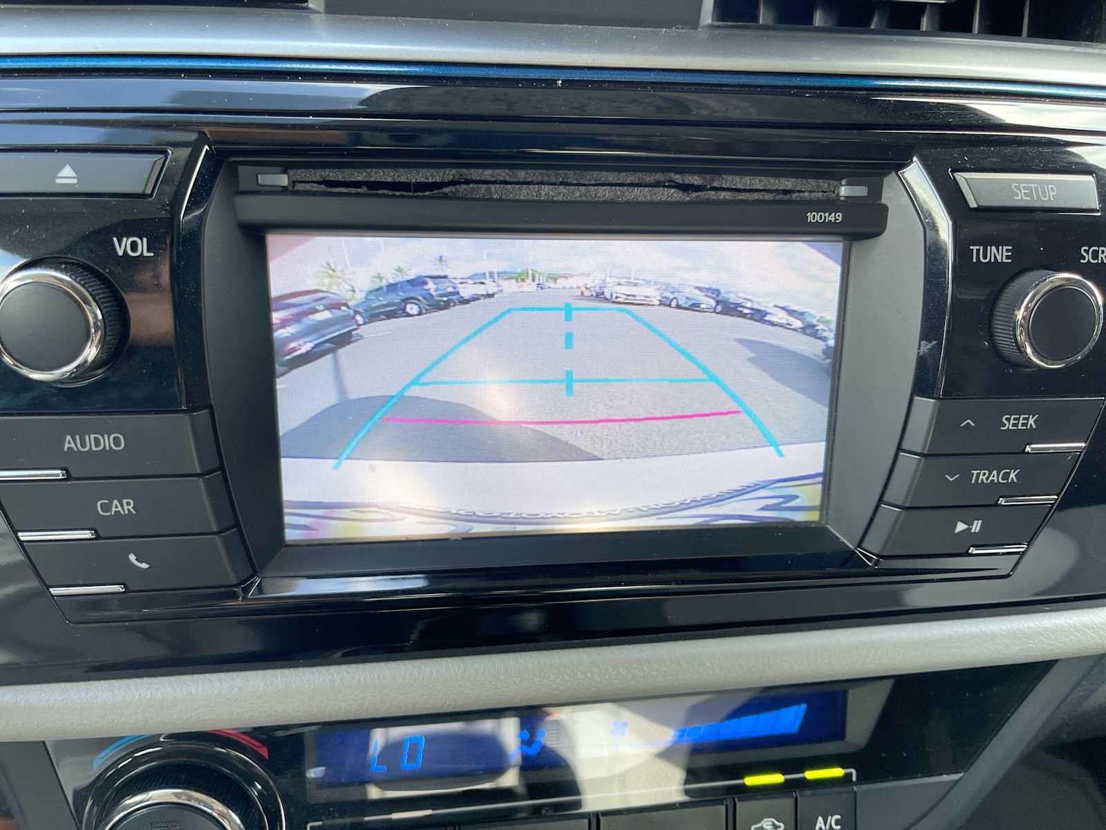Used 2015 Toyota Corolla LE FWD image 25