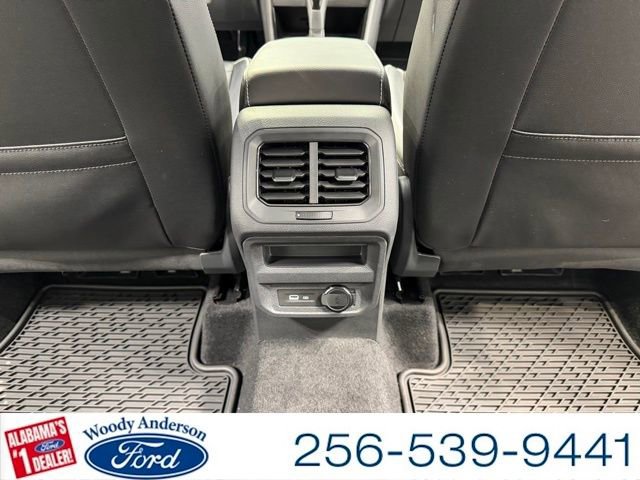 Used 2024 Volkswagen Tiguan SEL R-Line image 27