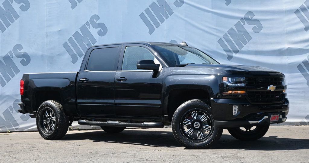 Used 2018 Chevrolet Silverado 1500 LT w/ All Star Edition image 3