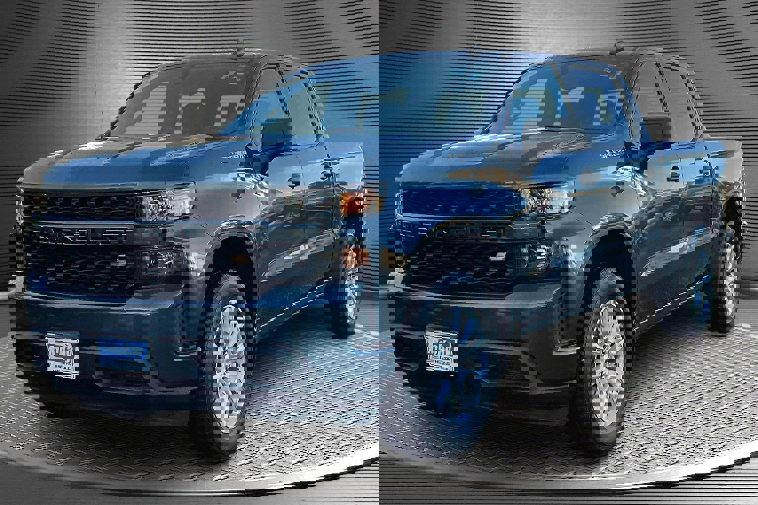 Used 2022 Chevrolet Silverado 1500 Custom image 3