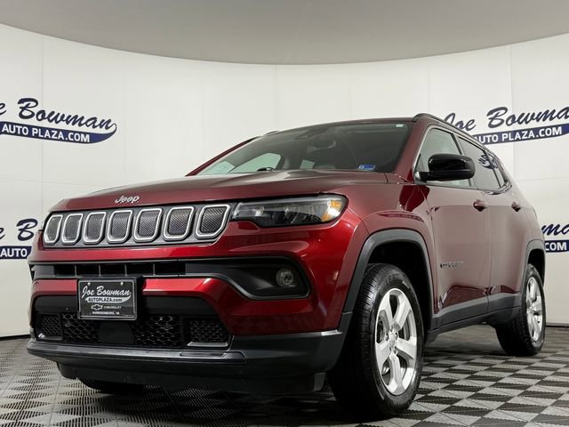 Used 2022 Jeep Compass Latitude AWD/4WD image 2