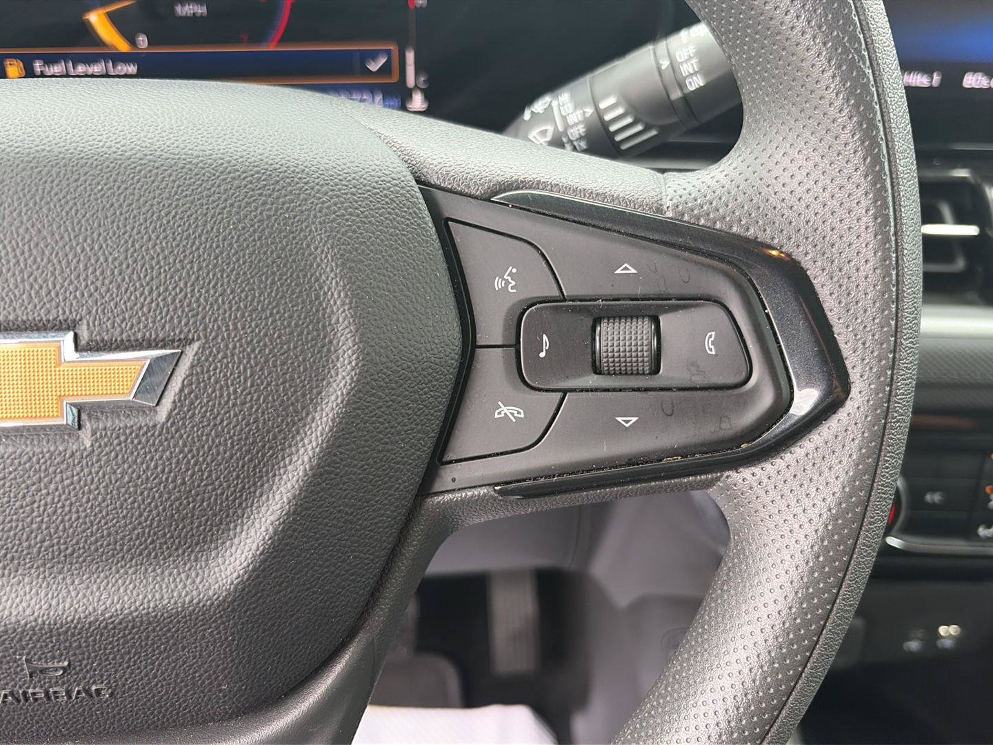 Used 2025 Chevrolet TrailBlazer LT FWD image 15
