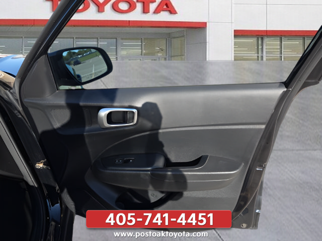Used 2021 Hyundai Venue SEL w/ Premium Package FWD image 30