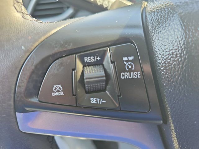 Used 2021 Chevrolet Trax LT w/ LT Convenience Package image 25