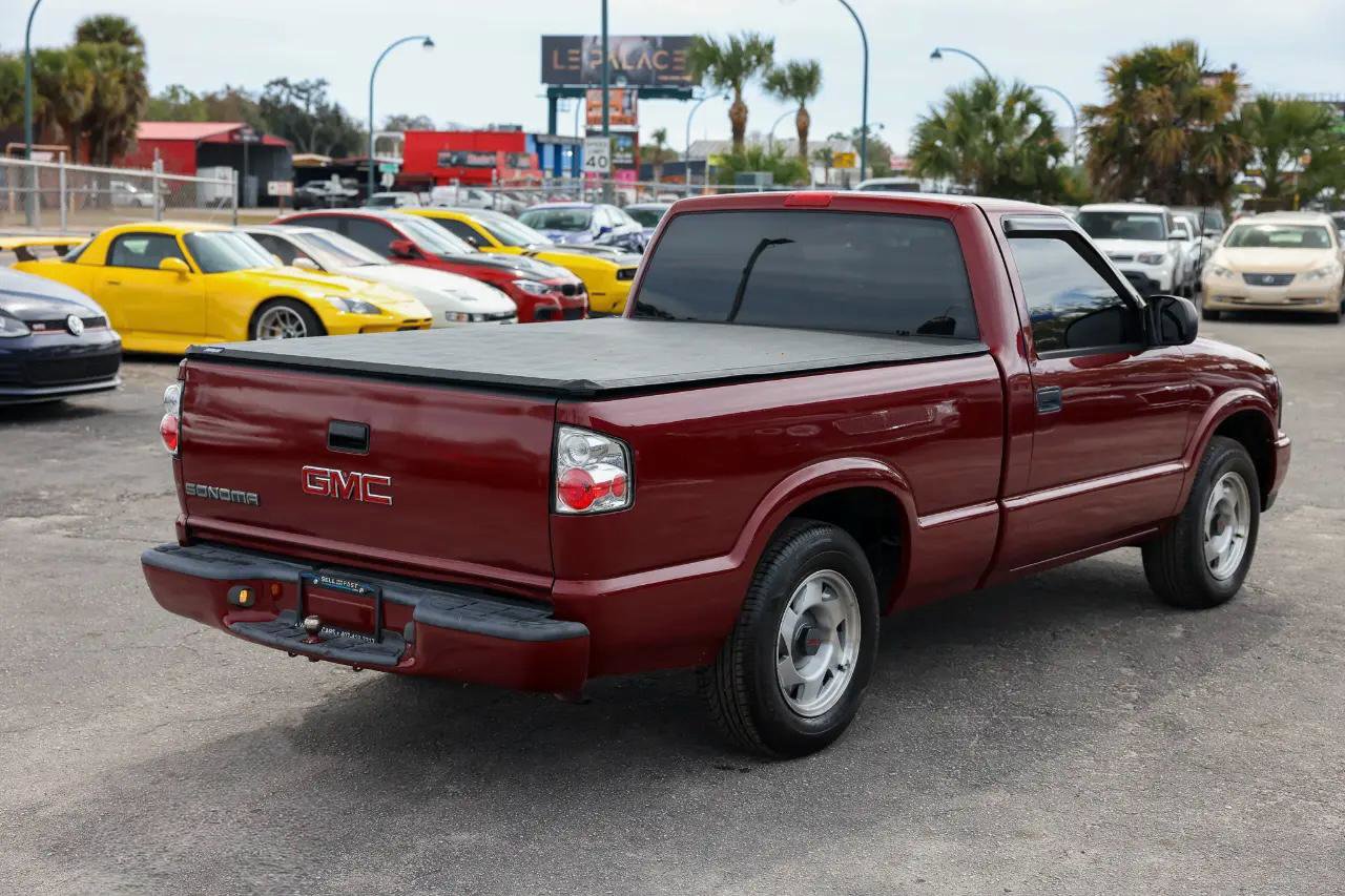 Used 2000 GMC Sonoma SLS w/ SLS Super Spec Pkg 1 image 11