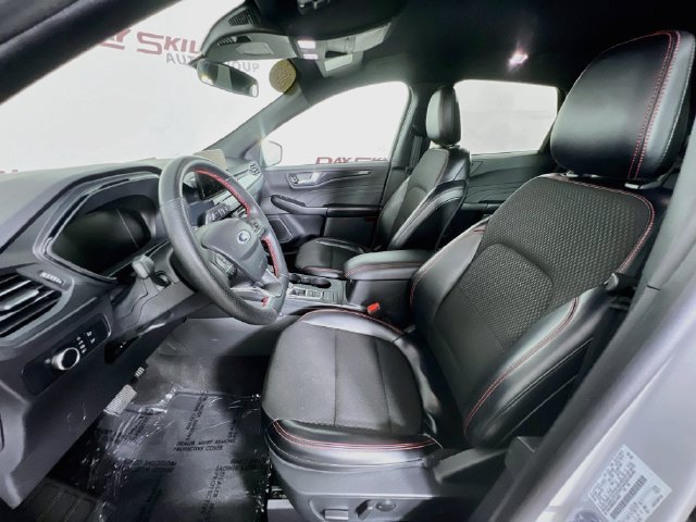 Used 2025 Ford Escape ST-Line AWD/4WD image 10