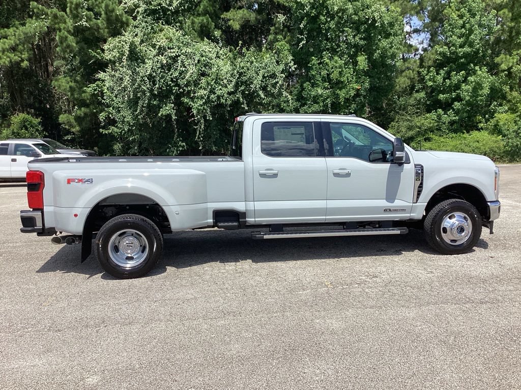 New 2026 Ford F350 Lariat AWD/4WD image 5