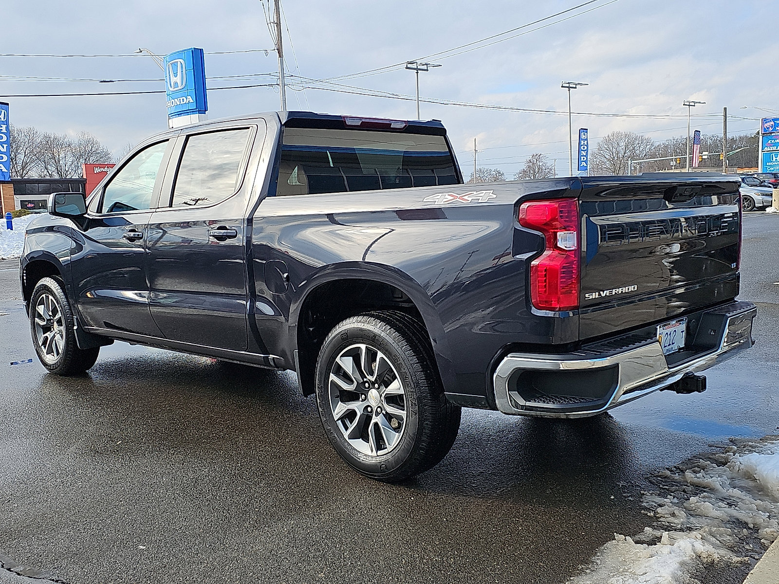 Used 2023 Chevrolet Silverado 1500 LT image 6
