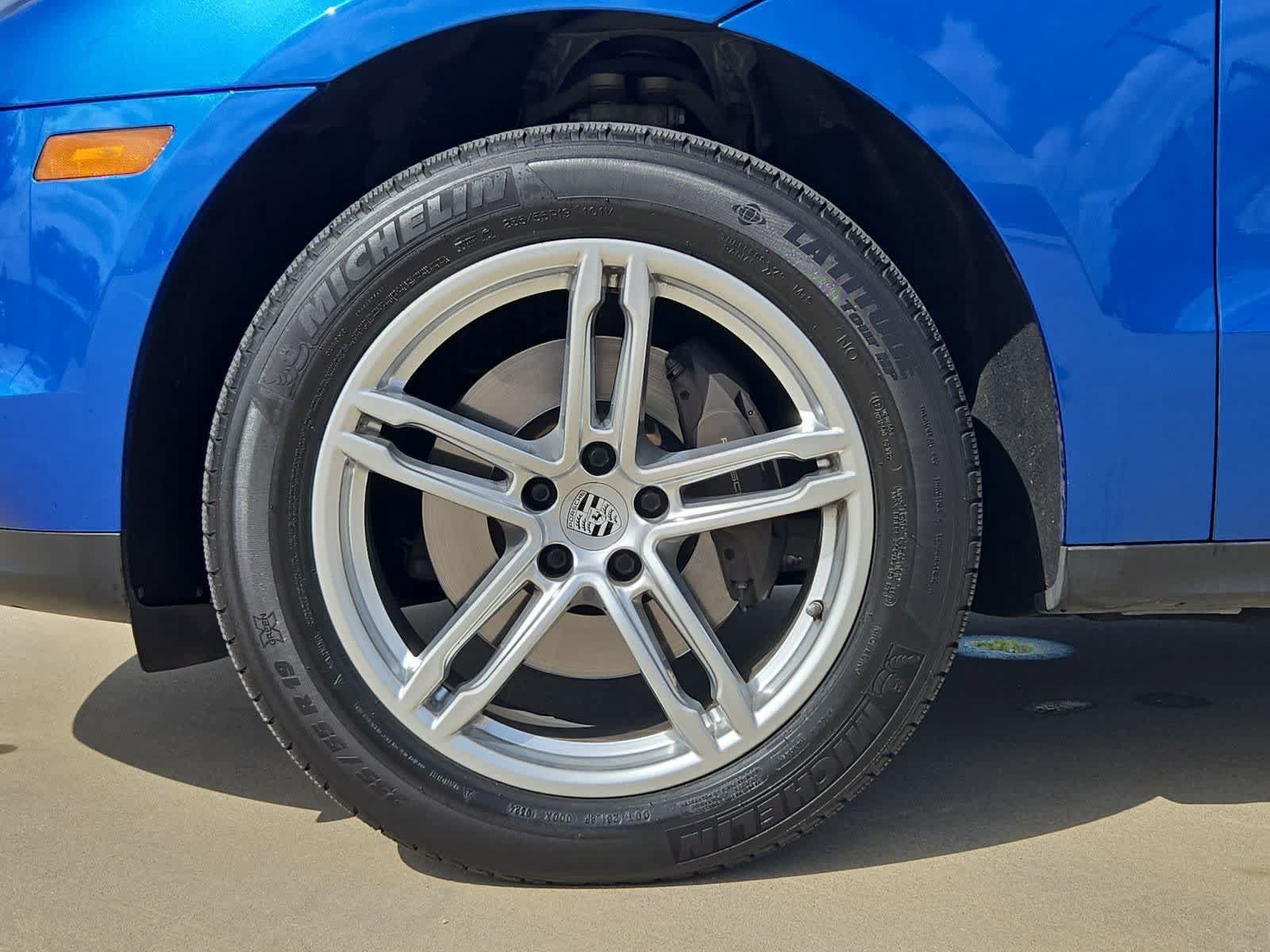 Used 2020 Porsche Macan AWD/4WD image 12