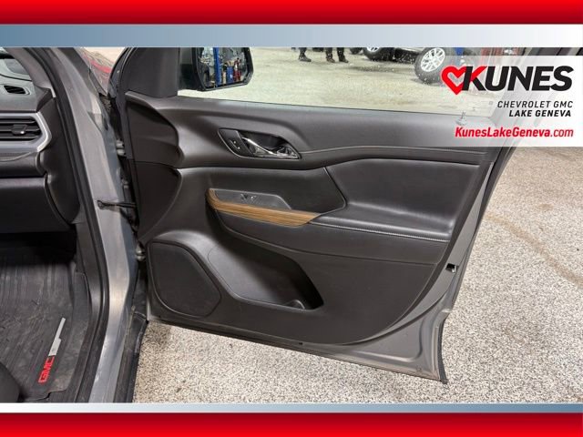 Used 2019 GMC Acadia SLE w/ LPO, Floor Liner Package image 21