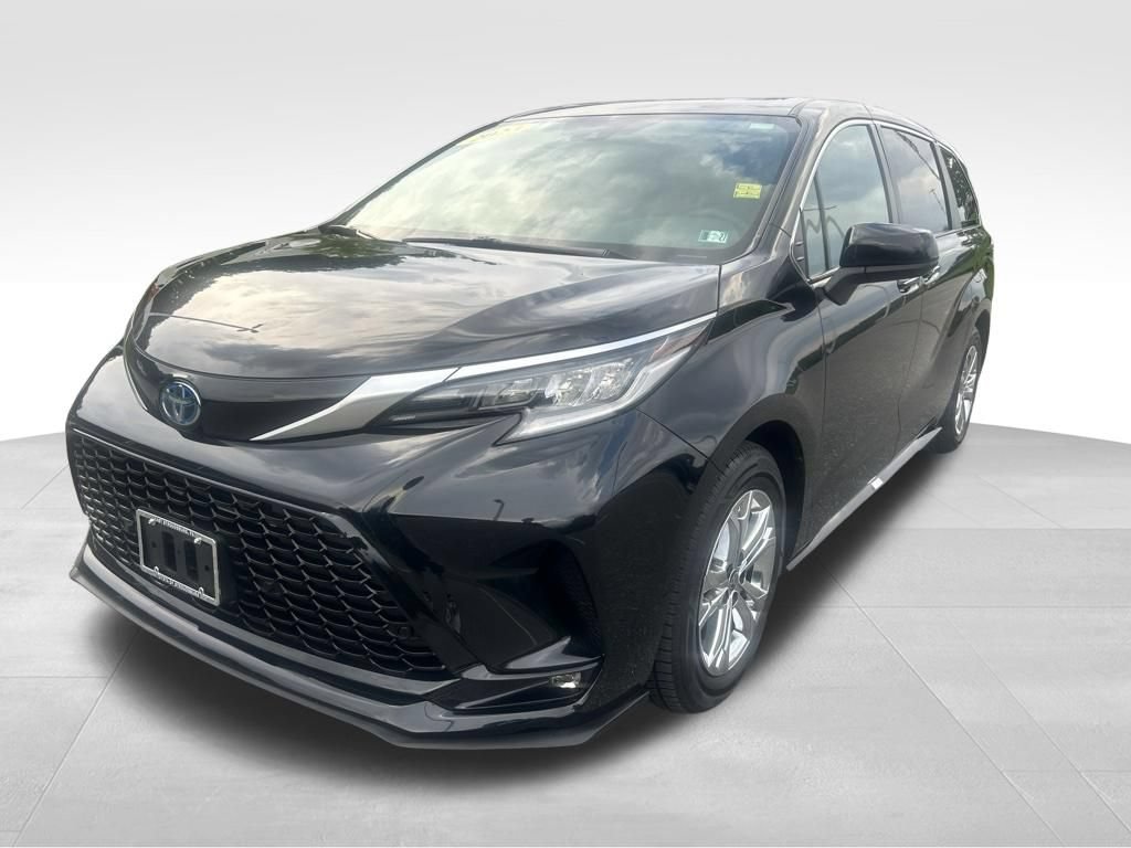 Certified 2023 Toyota Sienna XSE
