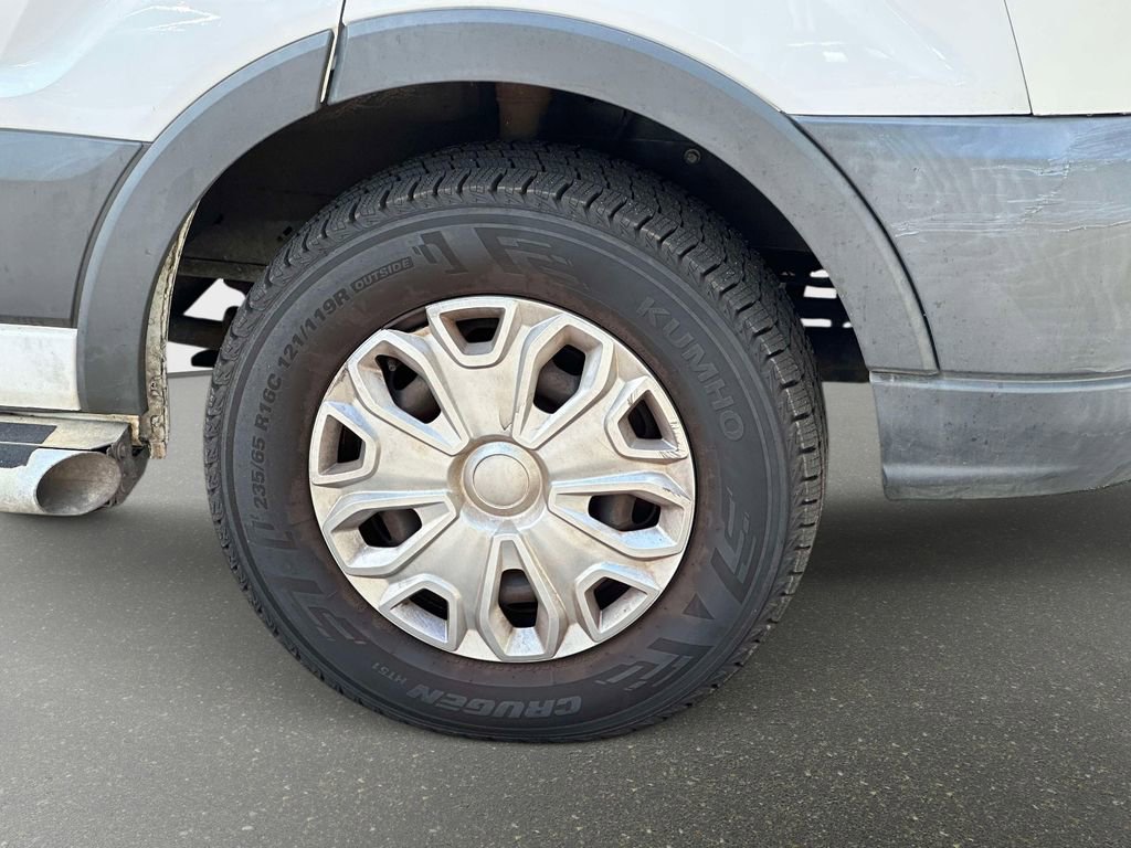 Used 2015 Ford Transit 250 130 Low Roof w/ Exterior Upgrade Package image 7