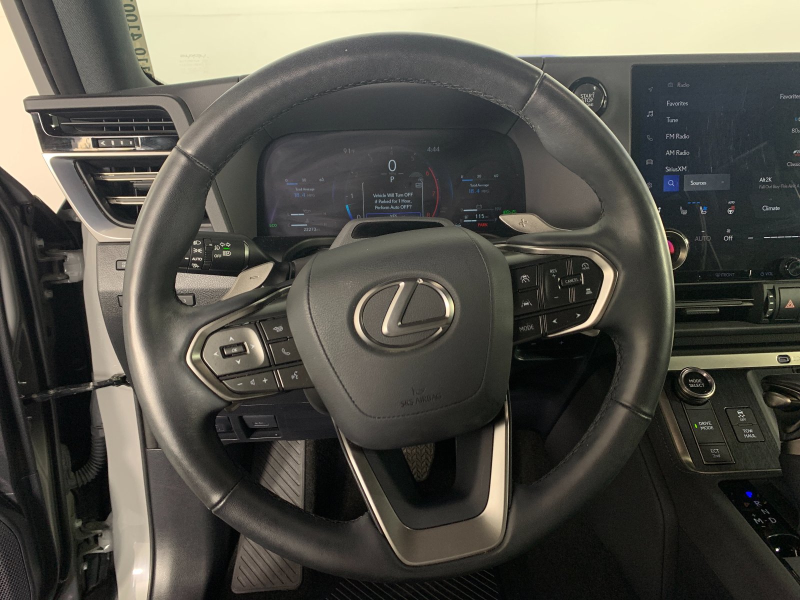Used 2024 Lexus GX 550 w/ Cold Area Package AWD/4WD image 21