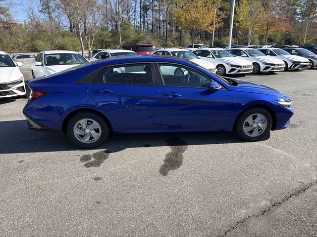 New 2026 Hyundai Elantra SE image 8