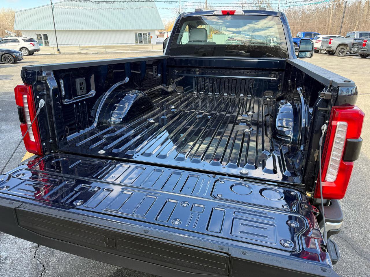 Used 2024 Ford F350 XL w/ 360-Degree Camera Package RWD image 5