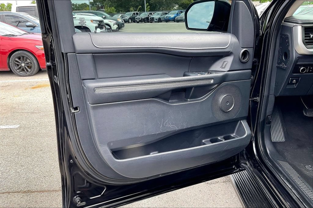 Used 2024 Ford Expedition XLT RWD image 22