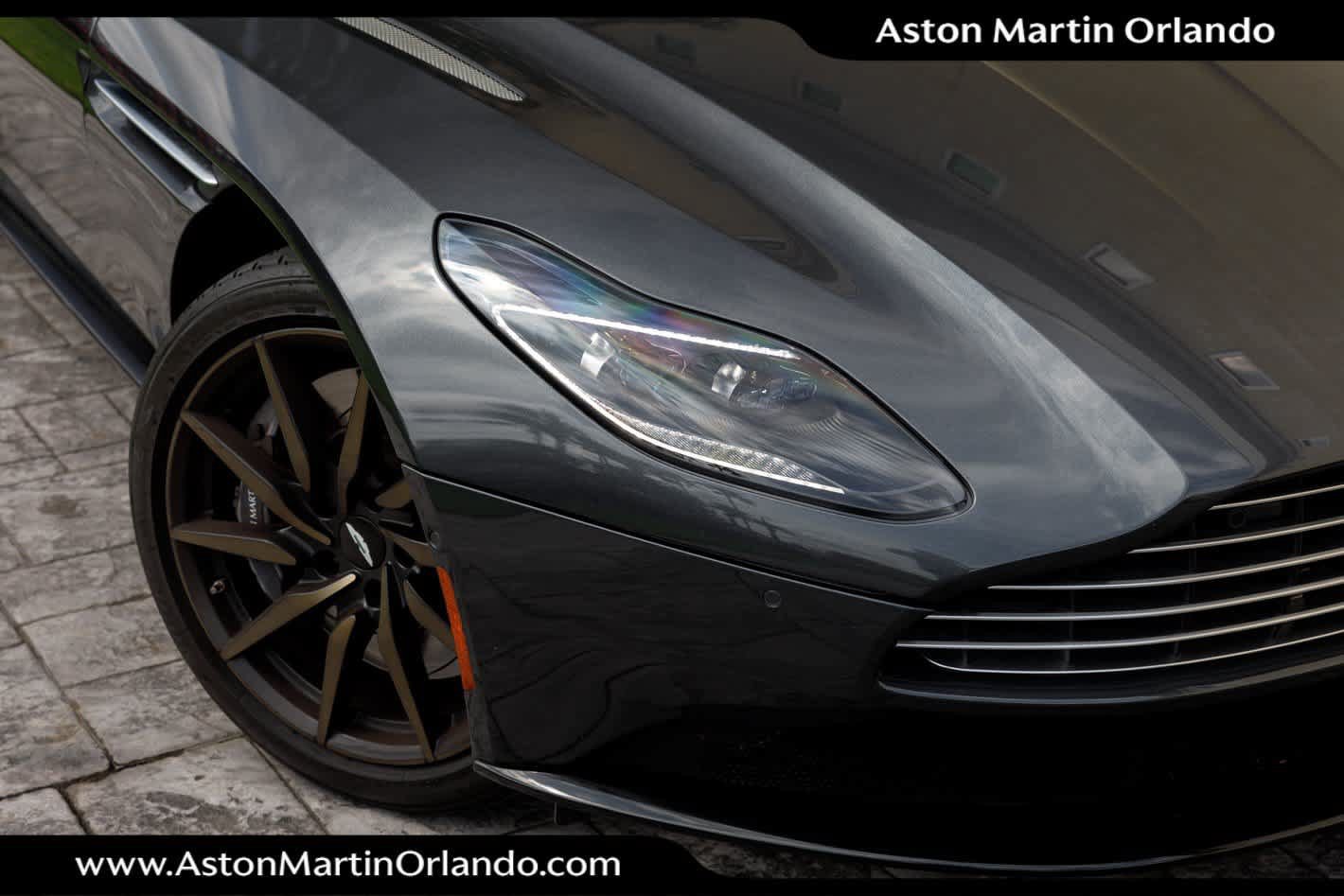 Used 2022 Aston Martin DB11 Coupe RWD image 14