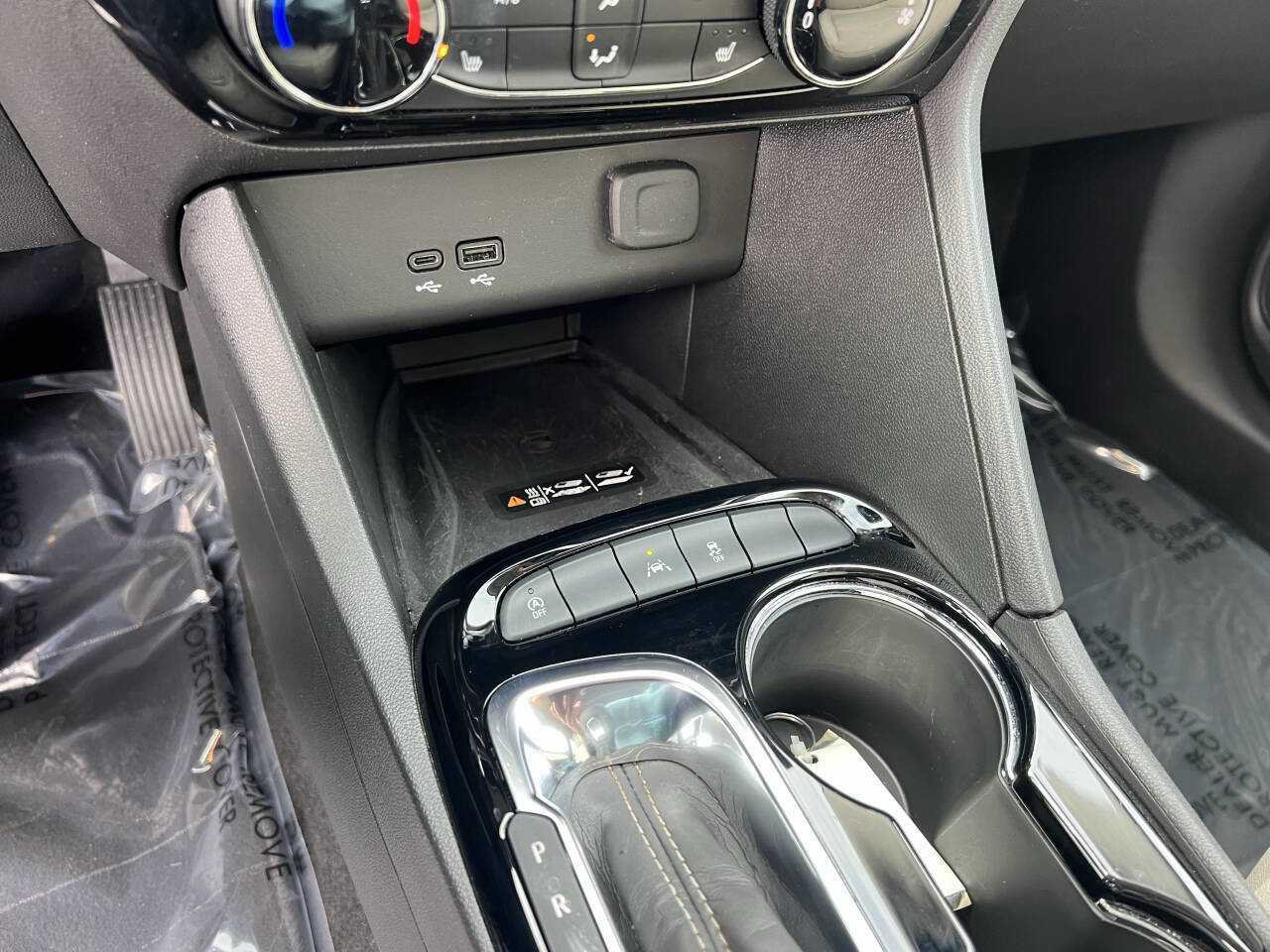 Used 2025 Buick Encore GX Sport Touring w/ Advanced Technology Package image 18