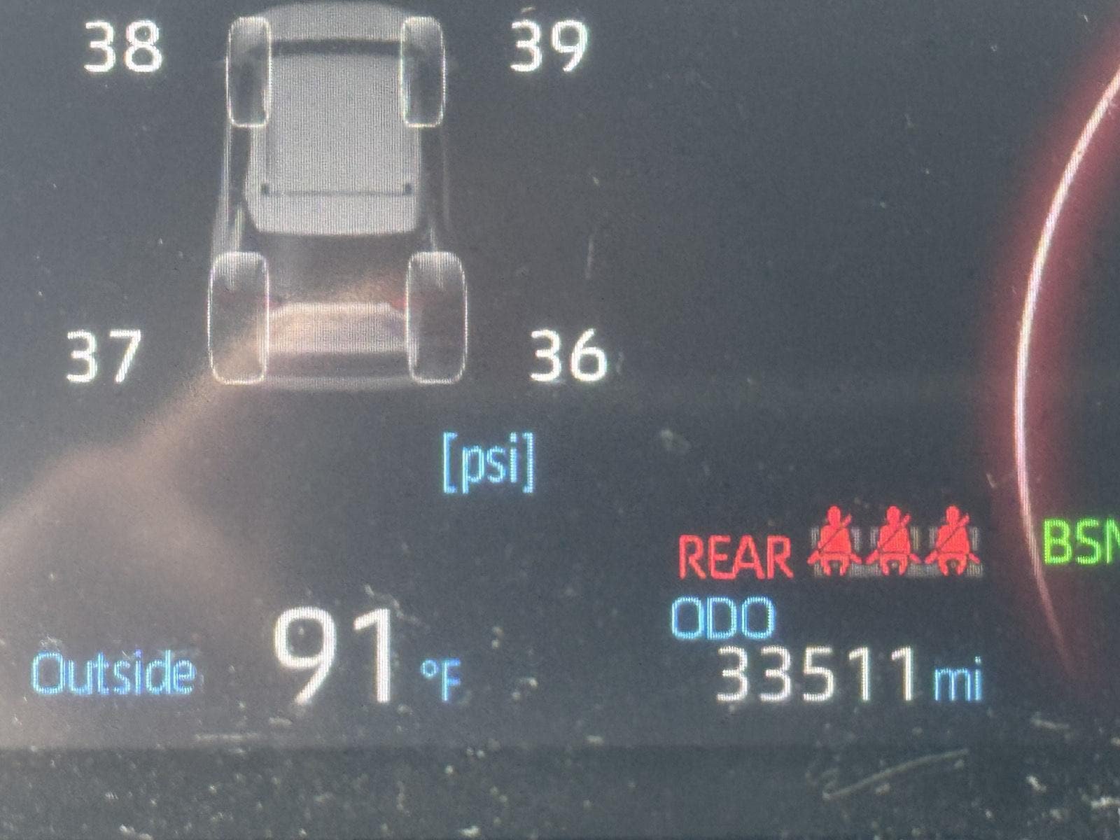 Used 2025 Toyota RAV4 XLE AWD/4WD image 19