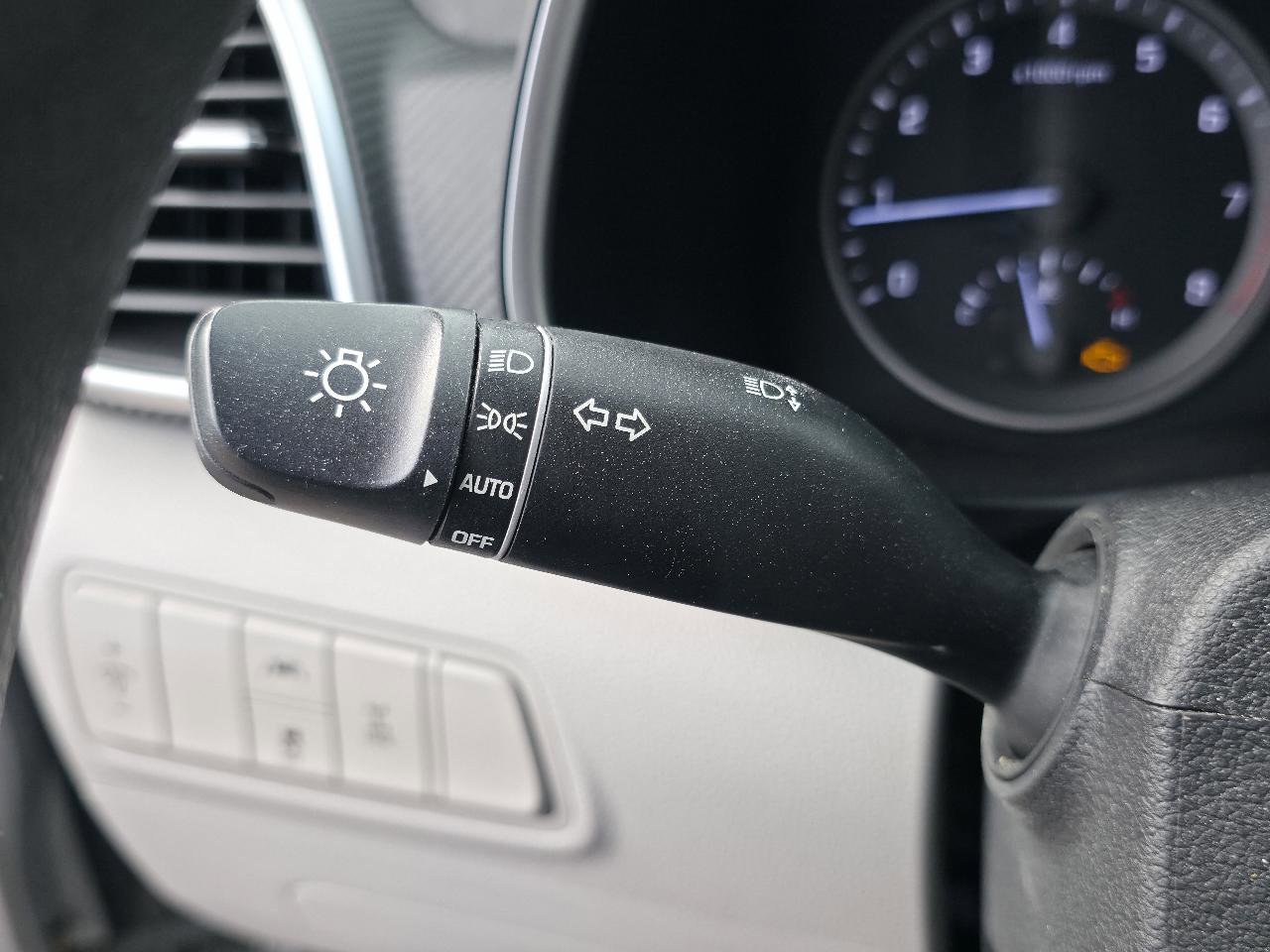 Used 2020 Hyundai Tucson SE image 23