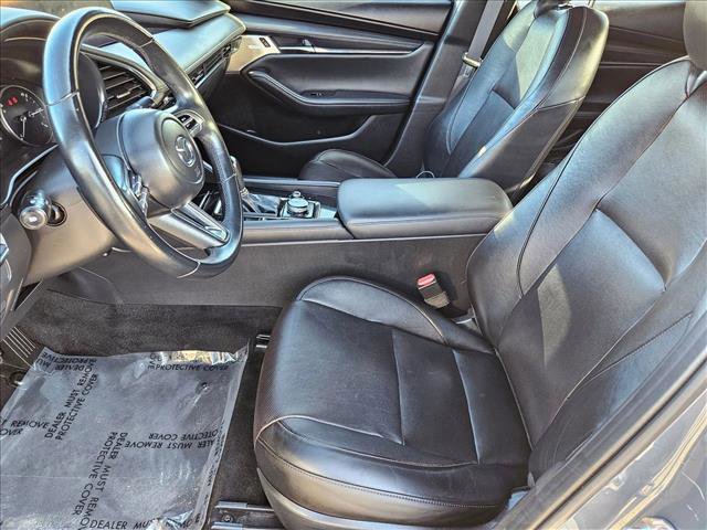 Used 2019 MAZDA MAZDA3 Hatchback w/ Premium Package image 13