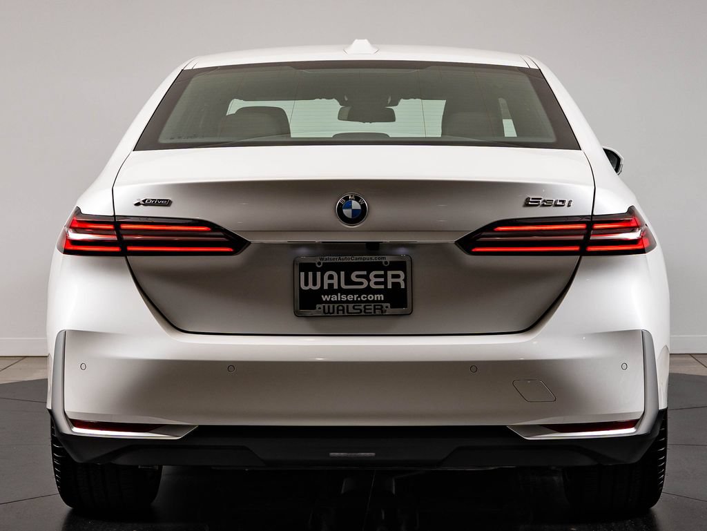 New 2027 BMW 530i xDrive w/ Premium Package AWD/4WD image 7