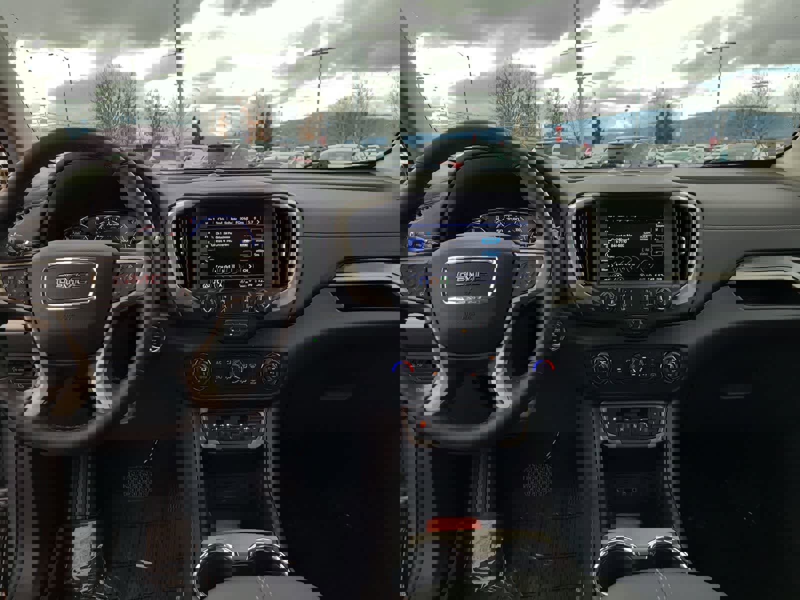 Used 2023 GMC Terrain Denali w/ Denali Premium Package image 18