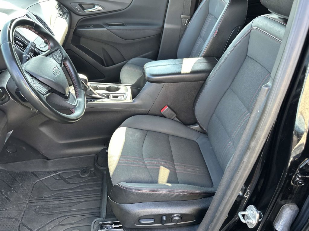 Used 2024 Chevrolet Equinox RS w/ LPO, Floor Liner Package FWD image 18