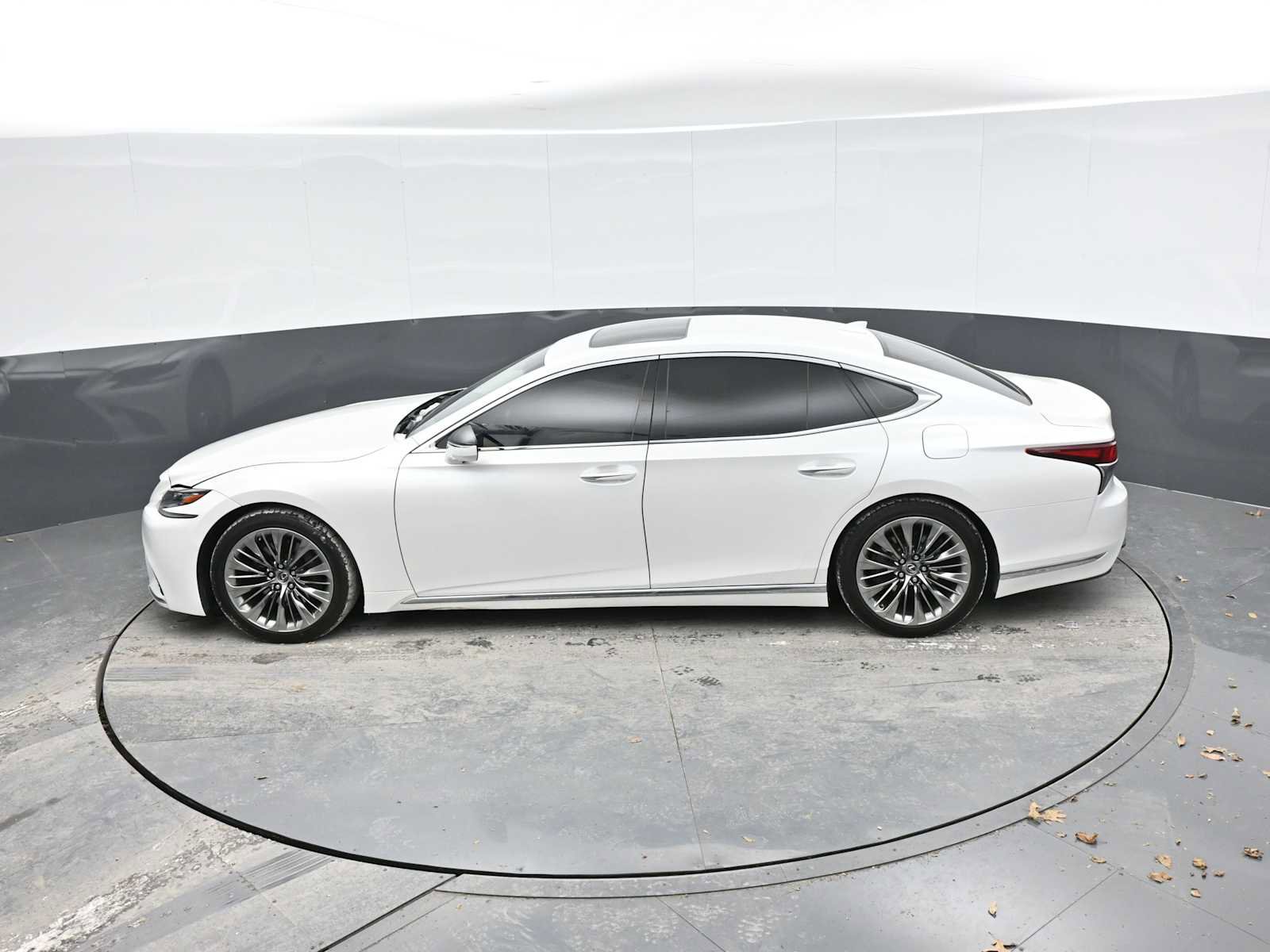 Used 2019 Lexus LS 500 w/ Interior Upgrade Package image 29