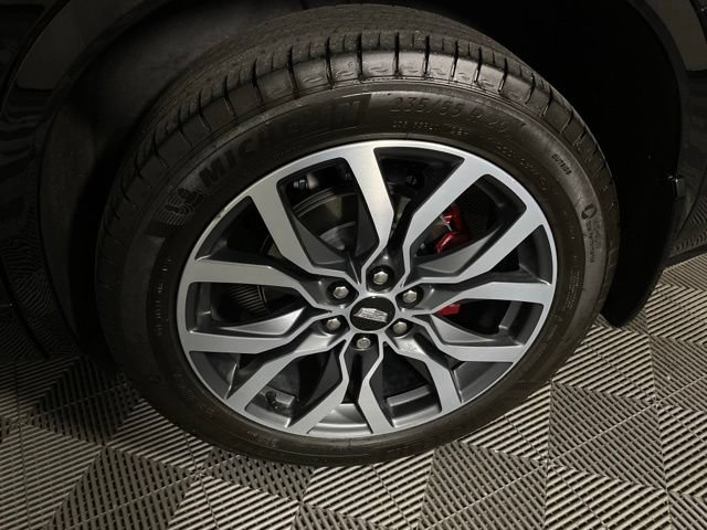 Used 2024 Cadillac XT6 Sport w/ Technology Package AWD/4WD image 37