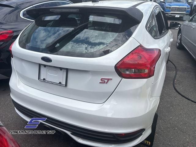 Used 2015 Ford Focus ST FWD image 6