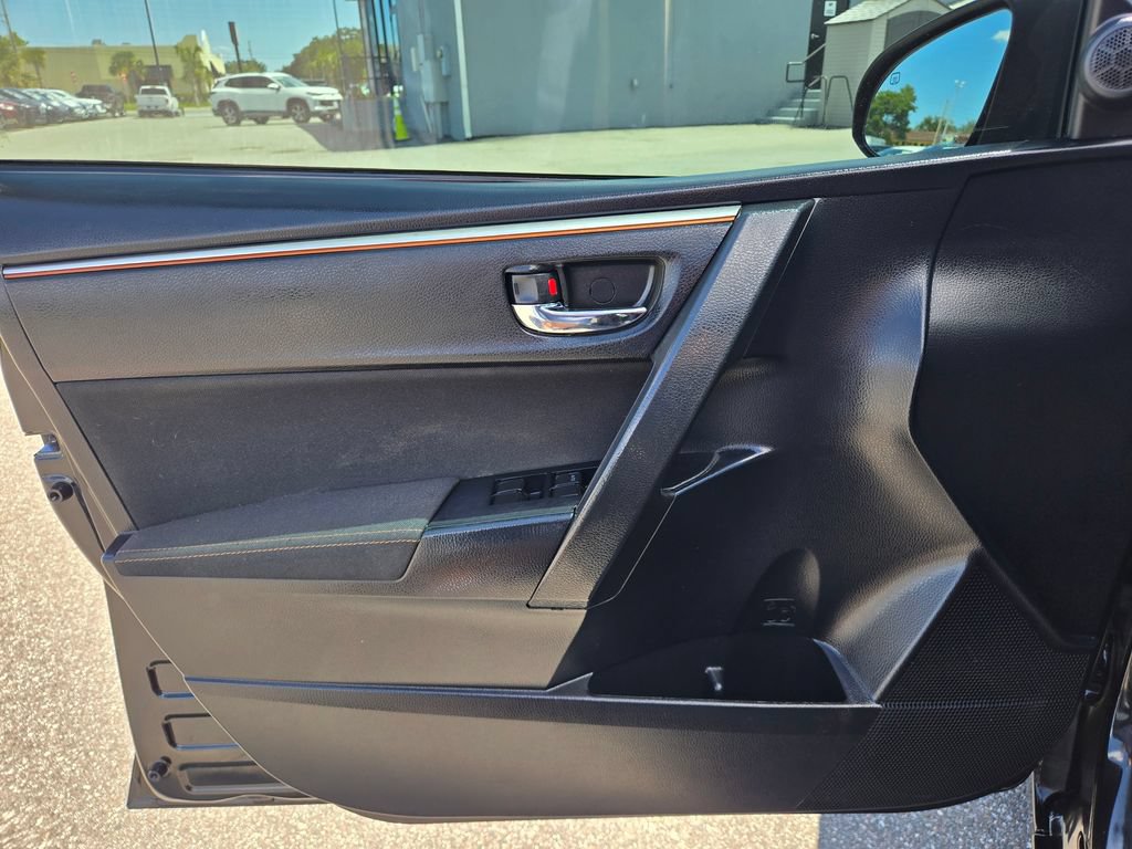 Used 2016 Toyota Corolla LE FWD image 21