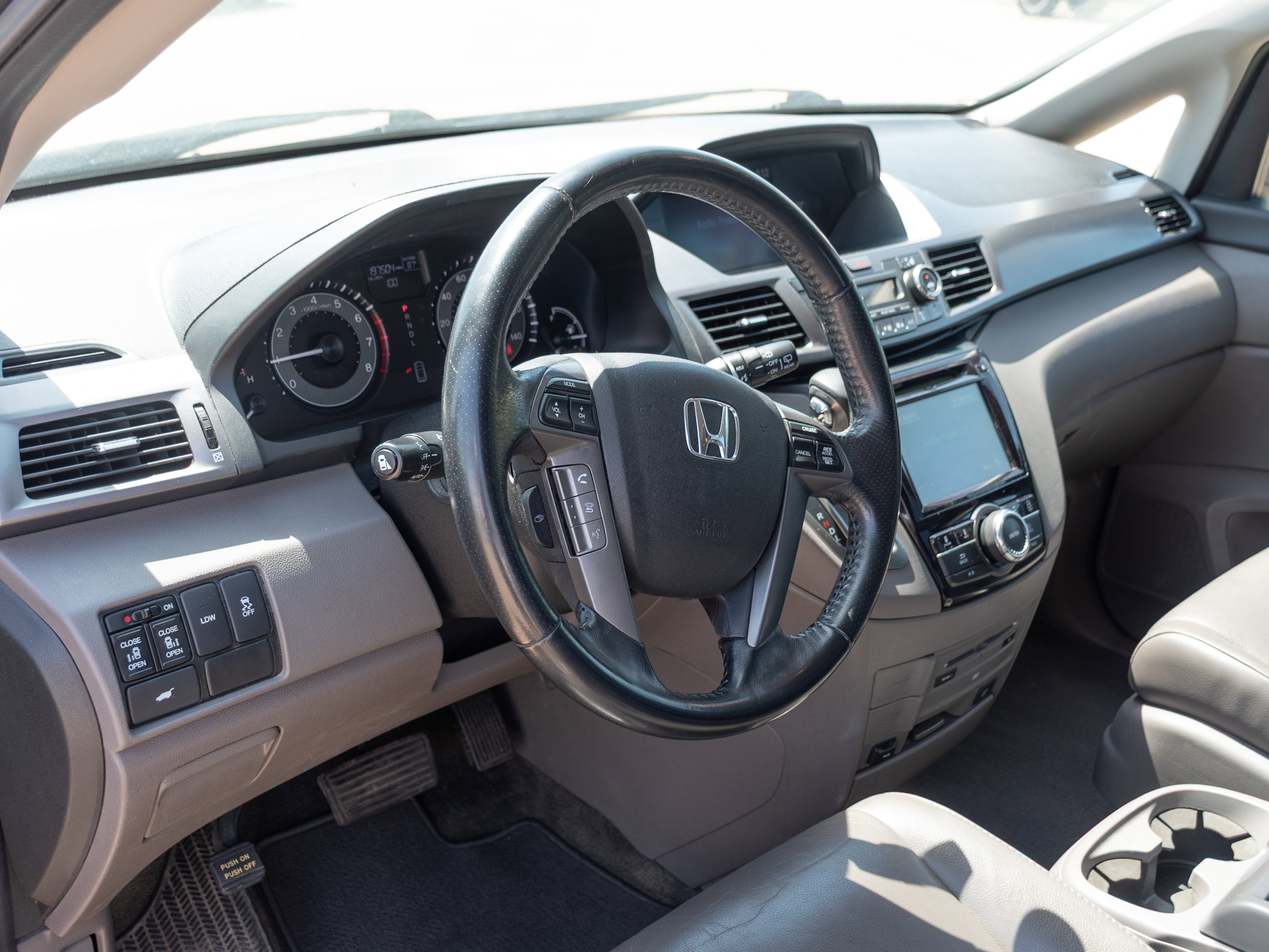Used 2014 Honda Odyssey EX-L image 9