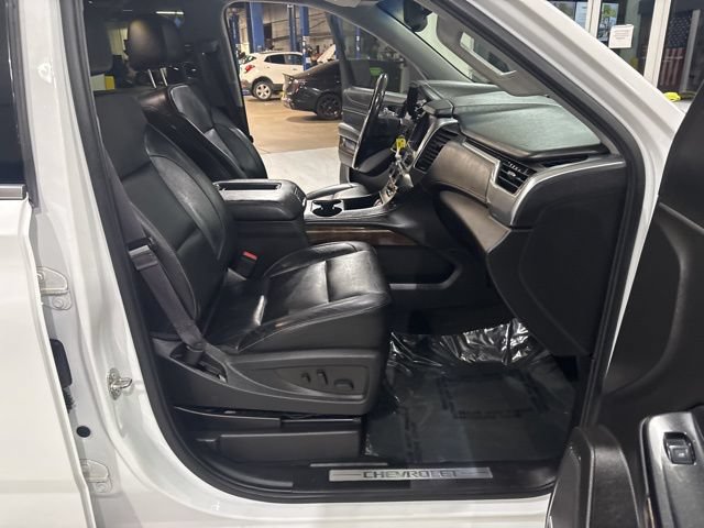 Used 2017 Chevrolet Suburban LT AWD/4WD image 39